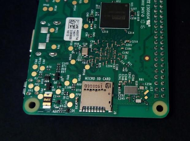 Raspberry Pi 3: A Wi-Fi és a Bluetooth antenna