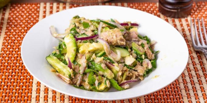 Saláta tonhalral, avokádóval és uborkával
