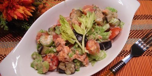 Padlizsán saláta, halkonzerv és a zeller