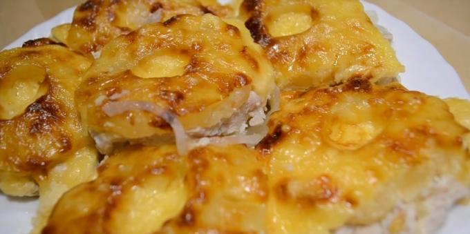 Csirkét a sütőbe: csirkemell ananásszal, sajttal