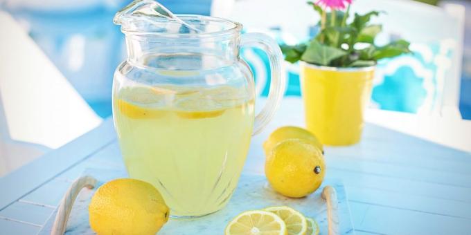 Klasszikus limonádé, citromos