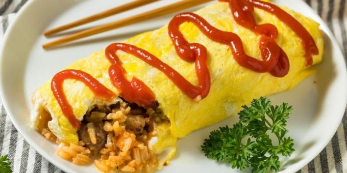 Omurice csirkével