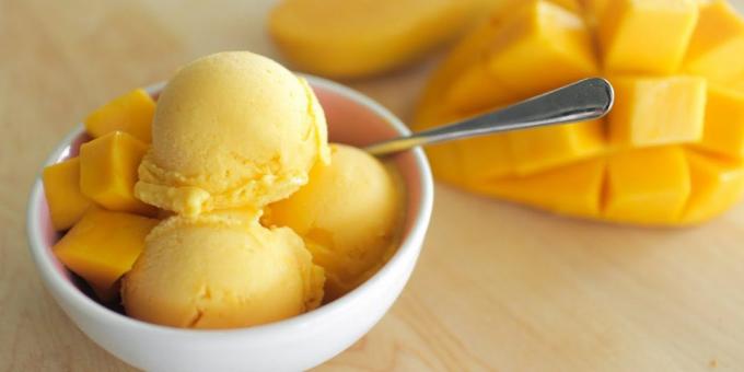 Főzni joghurt fagylalt mangóval