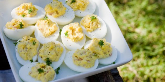 Egyszerű ételek: Töltött tojás szalonnával