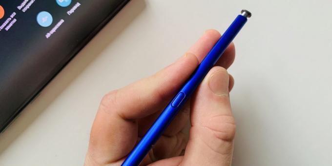 Hosszú elektronikus tollal nem prorisuesh: ez vékony és könnyű