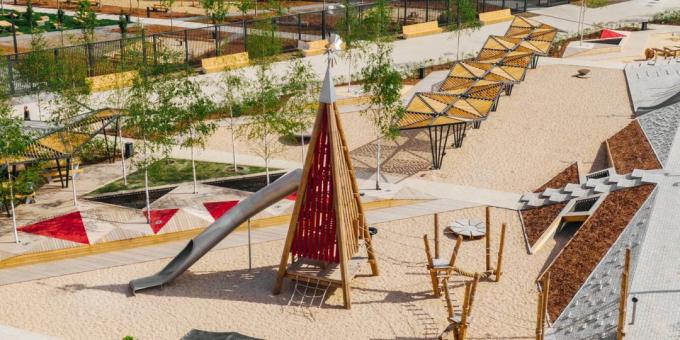Játszóterek kialakítására kell és biztos: pleyhab egy lakónegyedben „Salaryevo Park”