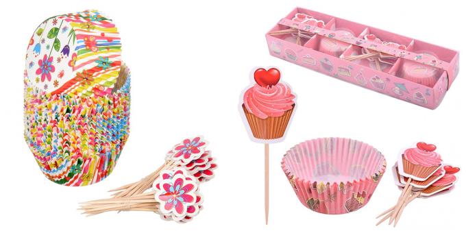 Mit adjon egy barátjának születésnapjára: egy sor papír cupcake formát
