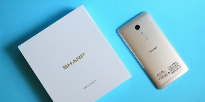 Sharp Z2: Box