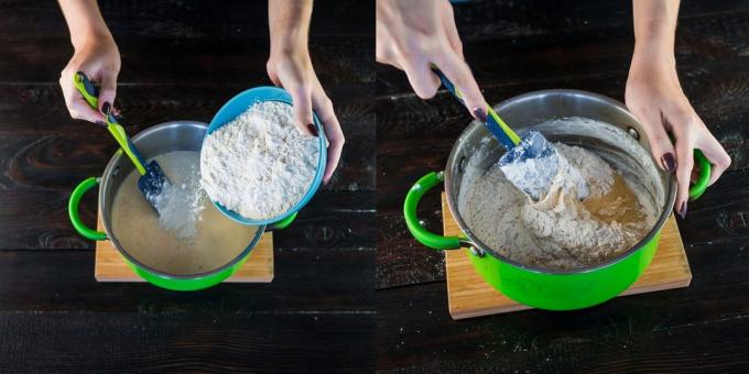 Cake Mézeskalács: összegyúrjuk a tésztát