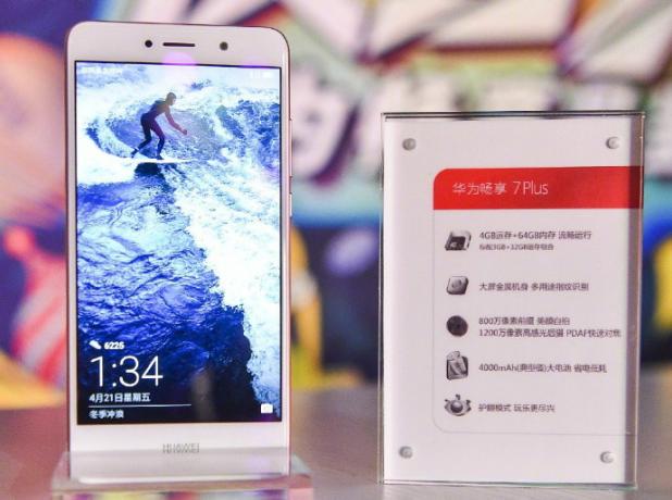 Huawei Enjoy 7 Plus: a megjelenése egy okostelefon