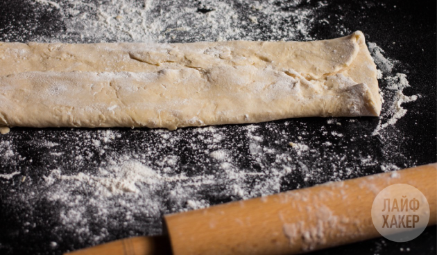 Egyszerű croissant-recept: hajtsa félbe hosszában