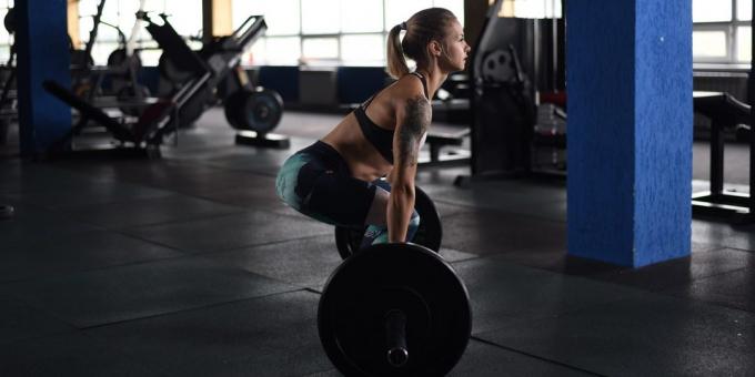 Cikkek a sport Layfhakere írja Oia Zorina gyakorló CrossFit, és hozzáférjenek az edzés