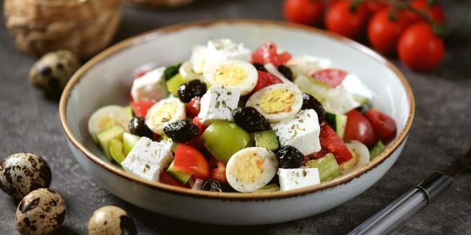 Görög saláta tojással
