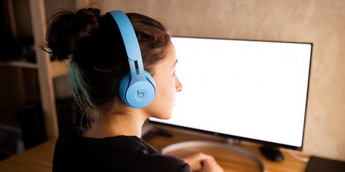 Áttekintés az új Beats Solo Pro: hogyan is működik a fejhallgató aktív zajszűrő és cool design
