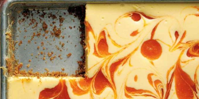 Torta sárgabarack: sárgabarack sajttorta krémsajttal és tejföllel