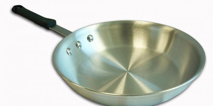 Hogyan válasszuk ki a pan: alumíniumserpenyőt