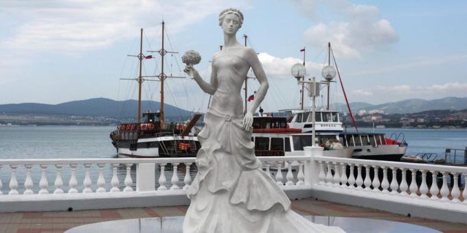Látnivalók Gelendzhik: szobor "Fehér menyasszony"