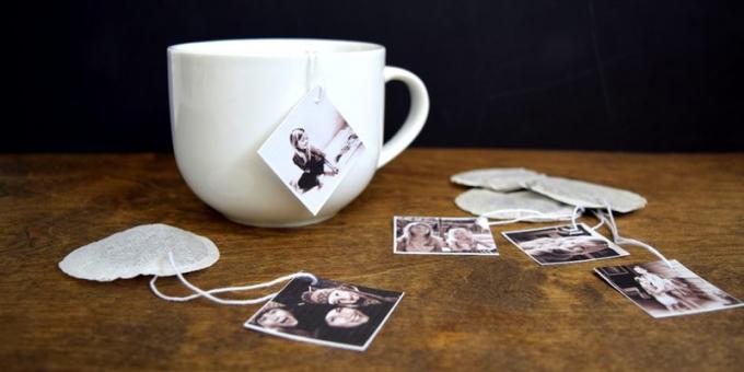 Ajándékok március 8-án a kezét: Tea képekkel