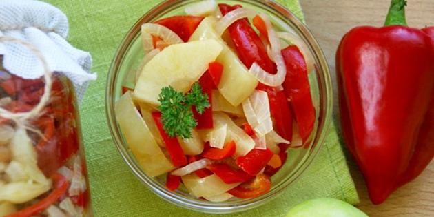 Egyszerű saláták a télen saláta paprika és az alma