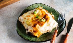 Lavash lasagna darált hússal és béchamel mártással