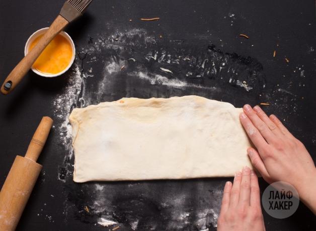 Főzni sajt botok: Fold a tészta felét