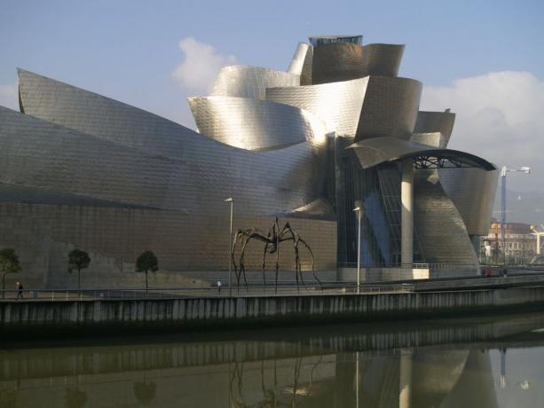 Európai építészet: Guggenheim Bilbao Spanyolország