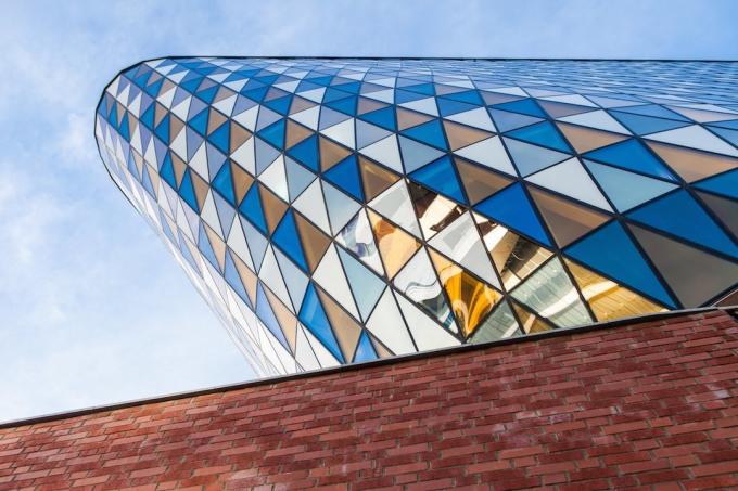 Európai építészet: Aula Medica a svédországi Karolinska Intézet