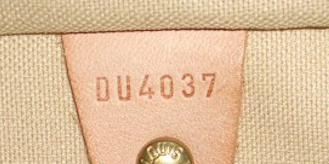 Eredeti és hamis Louis Vuitton kézitáska: belül kell bélyegezni sorszám