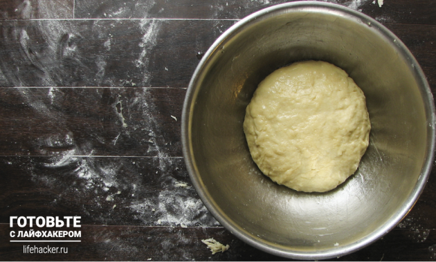Fánk főzése a sütőben: a tészta dagasztása