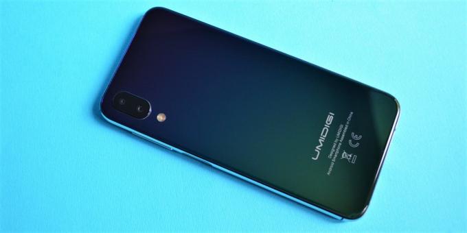 UMIDIGI One Pro: A hátsó felületét