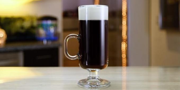 Koktélok whisky: Irish Coffee