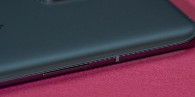 OnePlus 9 Pro: Kettős hangerőszabályzó a bal oldalon