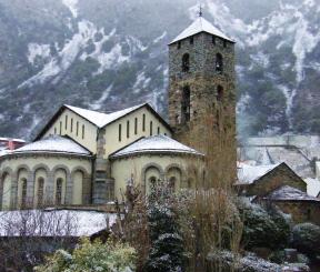 Miért látogatás Andorra, egy olyan országban, amely 5-ször kisebb, mint Moszkvában