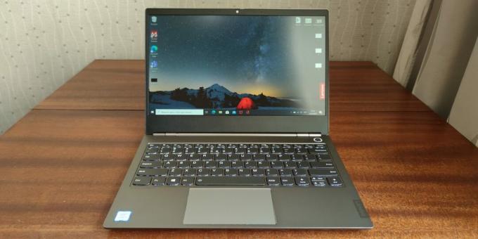 A Lenovo ThinkBook 13s megjelenése