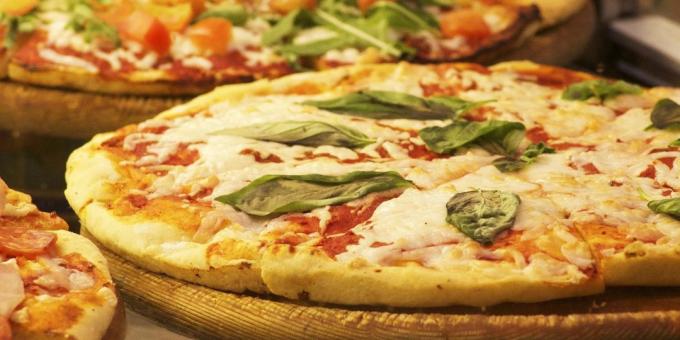 Hagyományos pizza tészta: Jamie Oliver receptje