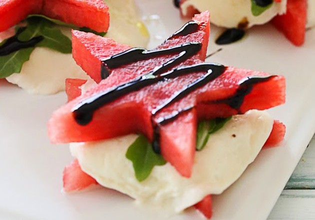 Ételek görögdinnye: görögdinnye Caprese
