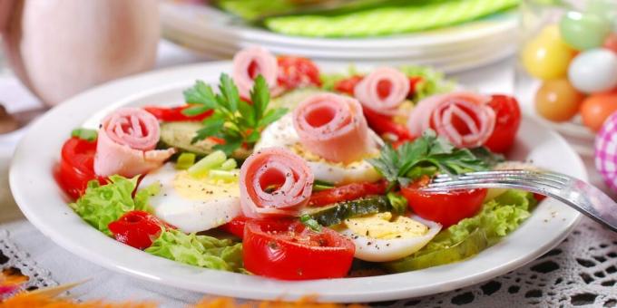 Saláta sonkával és tojással