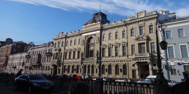 Mozgókép-tér St. Petersburg