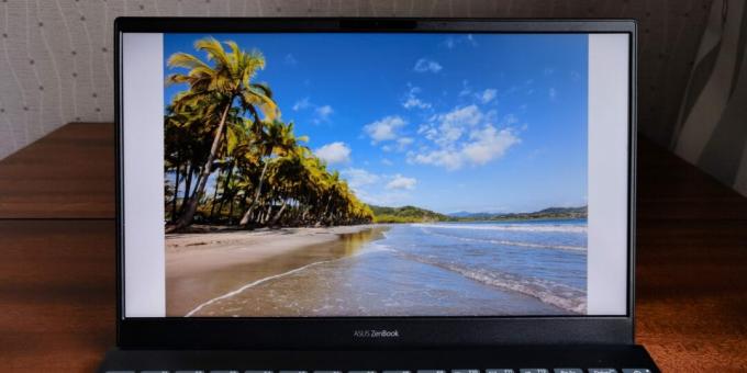 ASUS ZenBook 13 UX325 képernyő